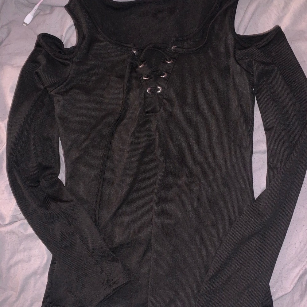 Women's Black Cold Shoulder Top